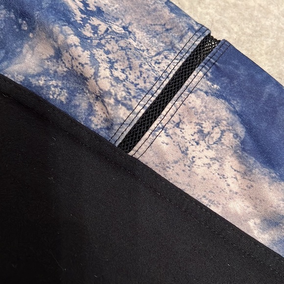 Karma Athletics Tie Dye Mesh Panel Workout Leggings - Picture 4 of 6